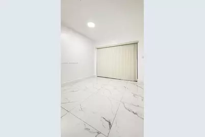 637 SW 1st St #n/a, Hallandale Beach, FL 33009 - Photo 7