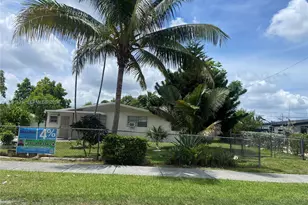 11530 SW 136th St, Miami, FL 33176 - Photo 9