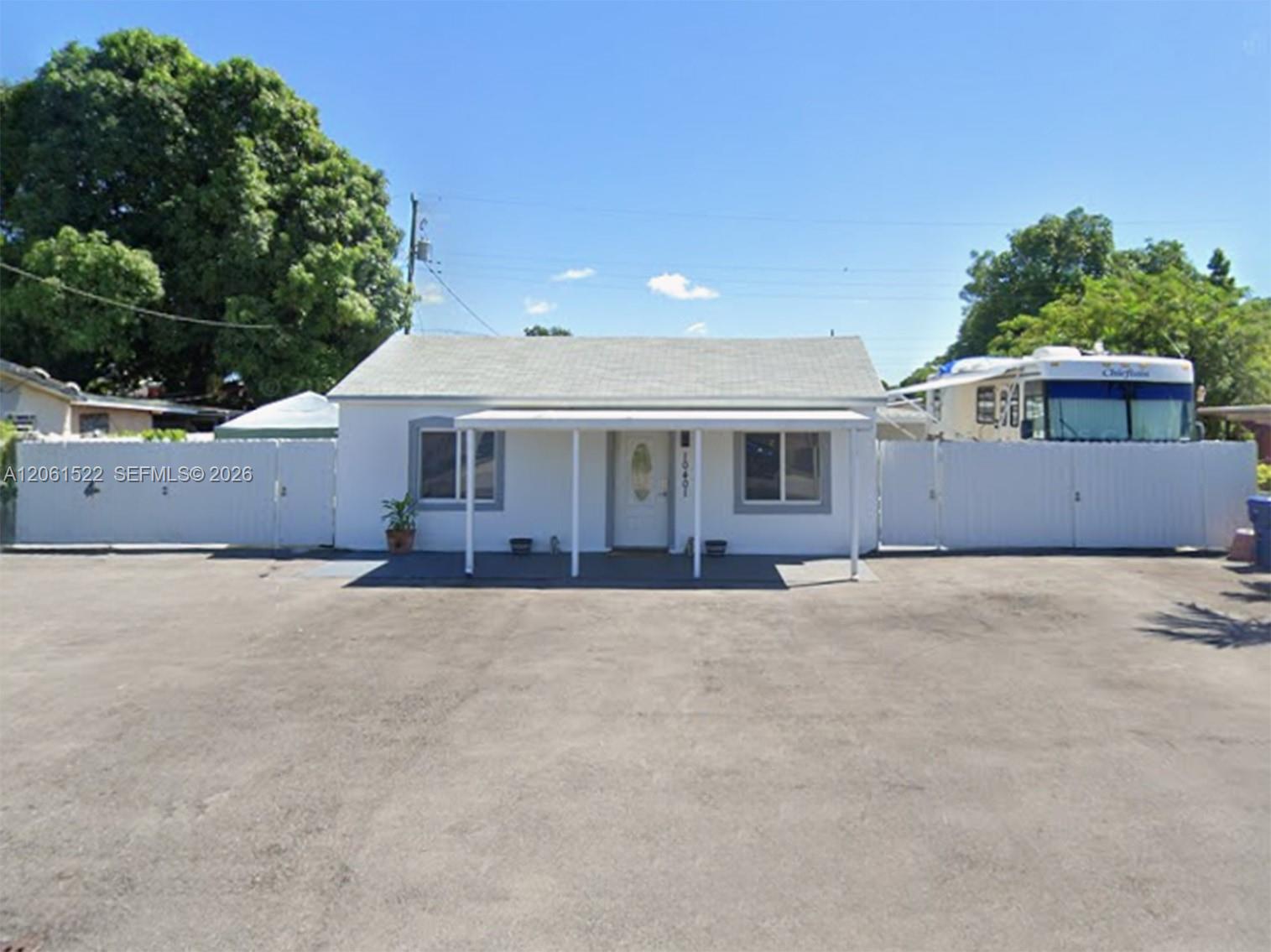 10401 NW 33rd Ave - 10401 NW 33rd Ave, Miami, FL 33147 Luxury Property | Jose Angel Pina