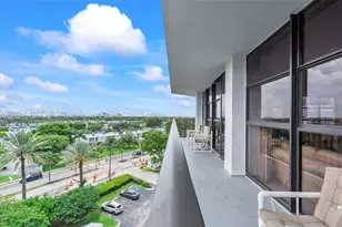 600 Parkview Dr, Hallandale Beach, FL 33009 - Photo 27