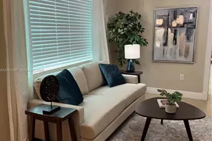 1029 SW 10th Ave, Miami, FL 33130 - Photo 5