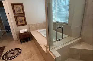 1029 SW 10th Ave, Miami, FL 33130 - Photo 15