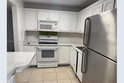 4730 NW 10th Ct #210, Plantation, FL 33313 - Photo 5