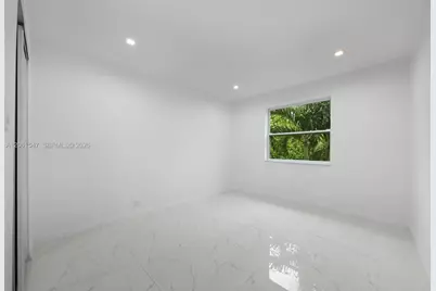 524 NW 10th St #0, Hallandale Beach, FL 33009 - Photo 17