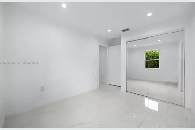524 NW 10th St #0, Hallandale Beach, FL 33009 - Photo 9