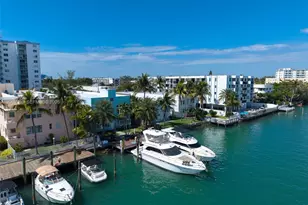 6905 Bay Dr, Miami Beach, FL 33141 - Photo 35
