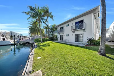6905 Bay Dr #16, Miami Beach, FL 33141 - Photo 1