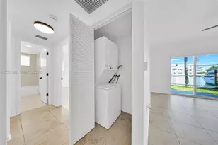 6905 Bay Dr, Miami Beach, FL 33141 - Photo 23