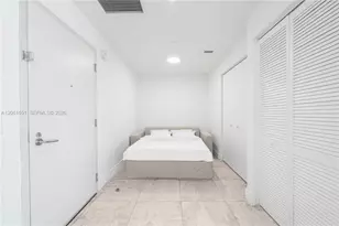239 SW 9th St, Miami, FL 33130 - Photo 19
