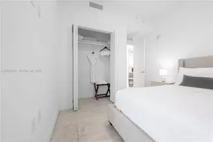 239 SW 9th St, Miami, FL 33130 - Photo 15