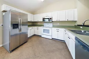 2010 Cooper Creek Dr, Other City - In The State Of Florida, FL 32003 - Photo 7