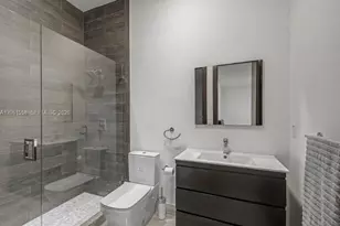 3341 NW 84th Ct, Doral, FL 33122 - Photo 11