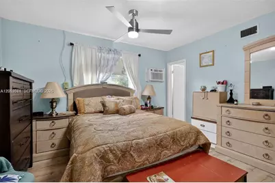 6861 SW 1st Ct, Pembroke Pines, FL 33023 - Photo 23