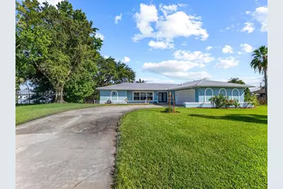 1786 SE Westmoreland Blvd, Port Saint Lucie, FL 34952 - Photo 1