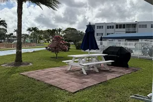 2200 Park Ln, Hollywood, FL 33021 - Photo 31