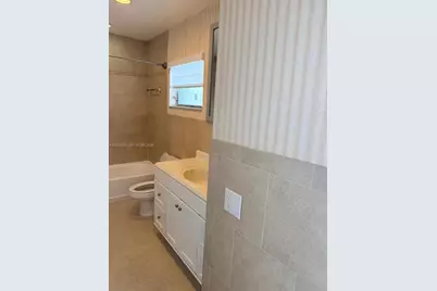 2200 Park Ln #311, Hollywood, FL 33021 - Photo 11