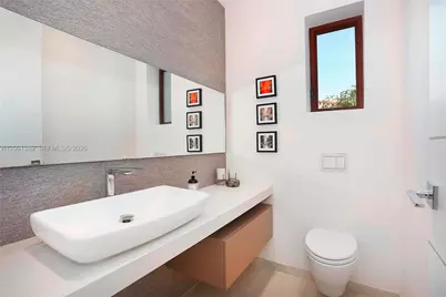 121 Buttonwood Dr, Key Biscayne, FL 33149 - Photo 23
