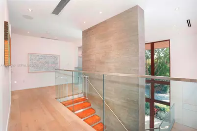 121 Buttonwood Dr, Key Biscayne, FL 33149 - Photo 15