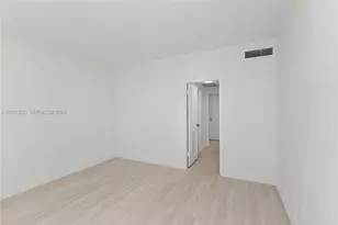 4747 Collins Ave, Miami Beach, FL 33140 - Photo 11