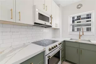 4747 Collins Ave, Miami Beach, FL 33140 - Photo 1