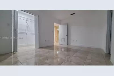 1627 NW 18th St #310, Miami, FL 33125 - Photo 9