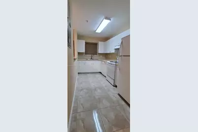 1627 NW 18th St #310, Miami, FL 33125 - Photo 5
