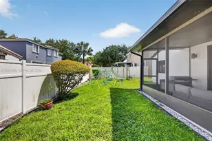 1603 E Harmony Lake Cir, Davie, FL 33324 - Photo 47