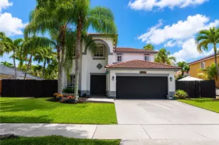 9002 SW 212th Terrace, Cutler Bay, FL 33189 - Photo 1