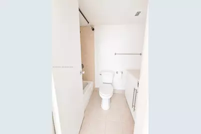 2020 NE 135th St #710, North Miami, FL 33181 - Photo 11
