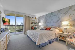 20335 W Country Club Dr, Aventura, FL 33180 - Photo 15