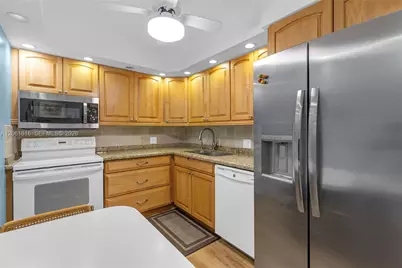 20335 W Country Club Dr #1806, Aventura, FL 33180 - Photo 13