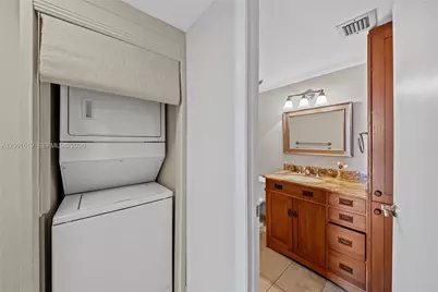 4000 Towerside Ter #1405, Miami, FL 33138 - Photo 17