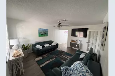 191 NW 17th Ave #3, Miami, FL 33125 - Photo 3