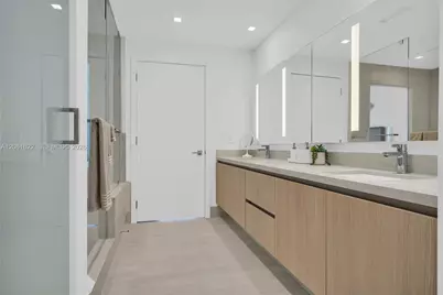 2411 Laguna Circle #1610, North Miami, FL 33181 - Photo 17