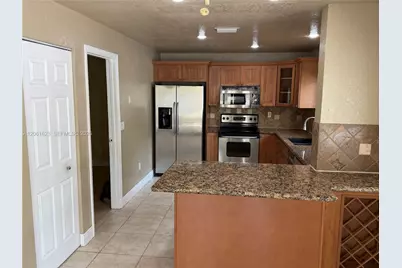 804 NW 99th Ave #804, Plantation, FL 33324 - Photo 3