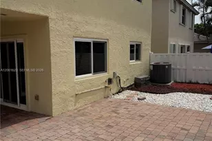 804 NW 99th Ave, Plantation, FL 33324 - Photo 11