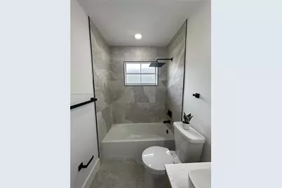 19179 NW 22nd St, Pembroke Pines, FL 33029 - Photo 17