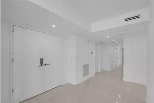 881 Ocean Dr, Key Biscayne, FL 33149 - Photo 13