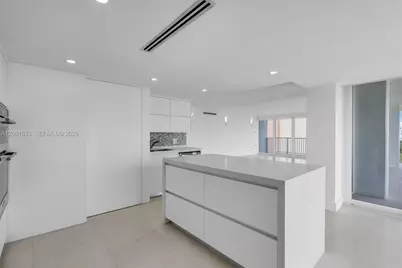 881 Ocean Dr #7H, Key Biscayne, FL 33149 - Photo 11