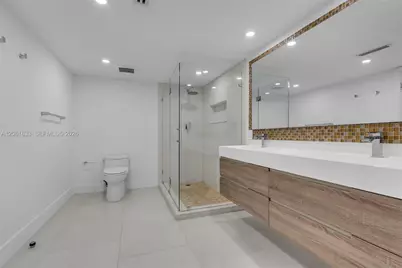 881 Ocean Dr #7H, Key Biscayne, FL 33149 - Photo 25