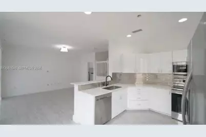 11022 NW 48th Ln, Doral, FL 33178 - Photo 13