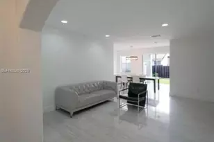 11022 NW 48th Ln, Doral, FL 33178 - Photo 5