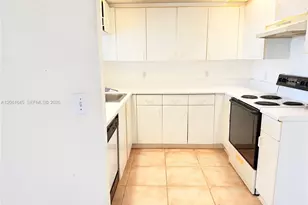 1201 SW 141st Ave, Pembroke Pines, FL 33027 - Photo 15
