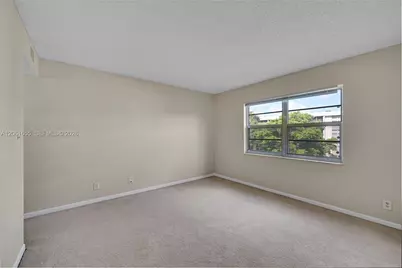 1100 NW 87th Ave #401, Coral Springs, FL 33071 - Photo 21
