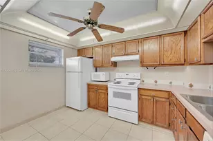 1100 NW 87th Ave, Coral Springs, FL 33071 - Photo 9