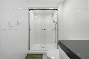9801 Collins Ave, Bal Harbour, FL 33154 - Photo 23
