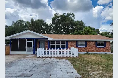 679 Avenue G SE, Winter Haven, FL 33880 - Photo 1