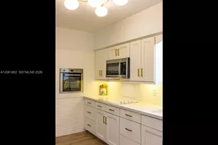 11504 NE 6th Ave, Biscayne Park, FL 33161 - Photo 35