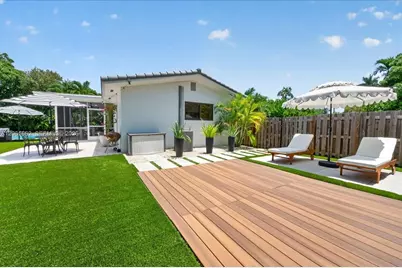 11504 NE 6th Ave, Biscayne Park, FL 33161 - Photo 95