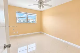 4044 NW 19th St, Lauderhill, FL 33313 - Photo 7